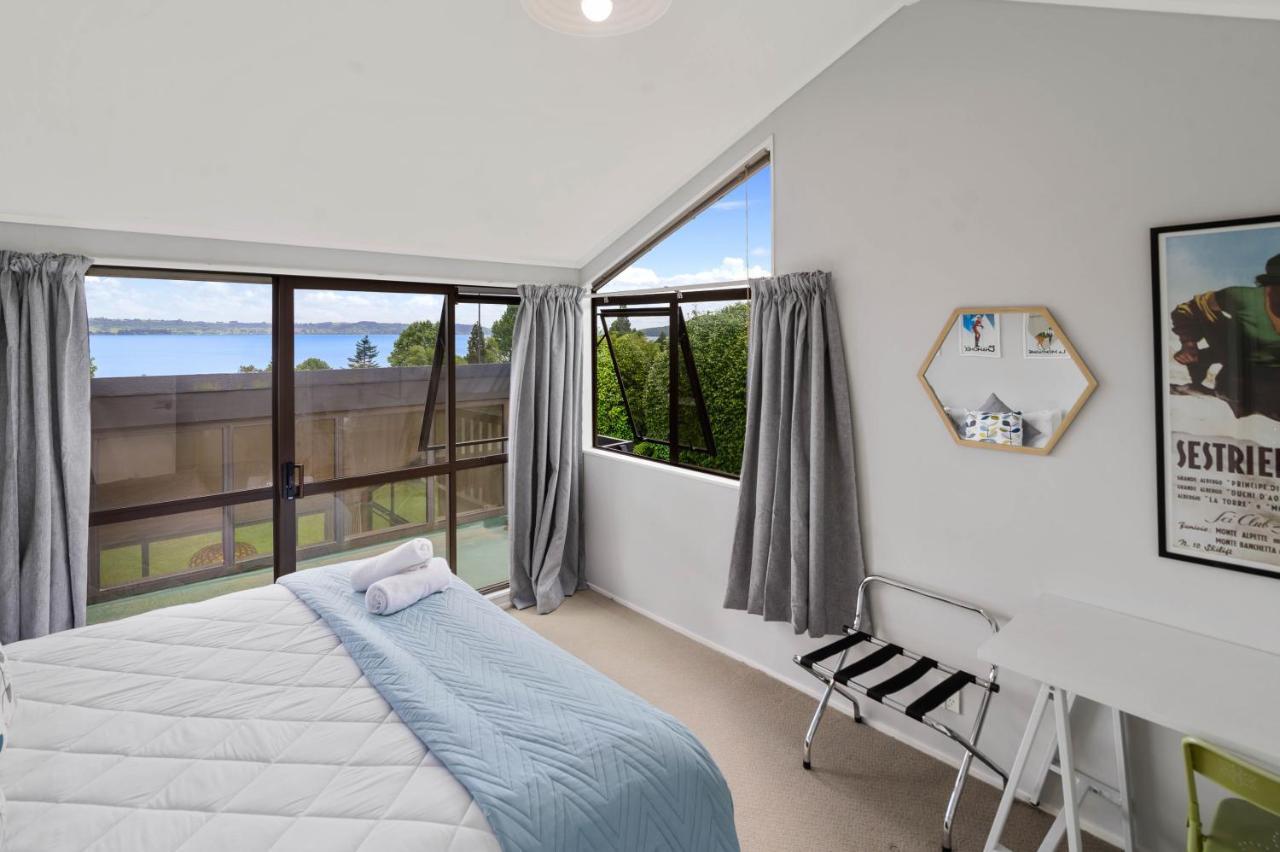 The Bird House - Kawaha Point, Rotorua. Stylish Six Bedroom Home With Space, Views And Relaxed Atmosphere 外观 照片